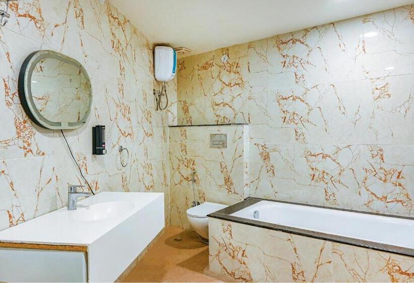 Люкс, Fabhotel Shubh Shaleen Springs