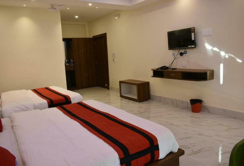 Четырехместный Номер Deluxe, Palashgram Eco Resort