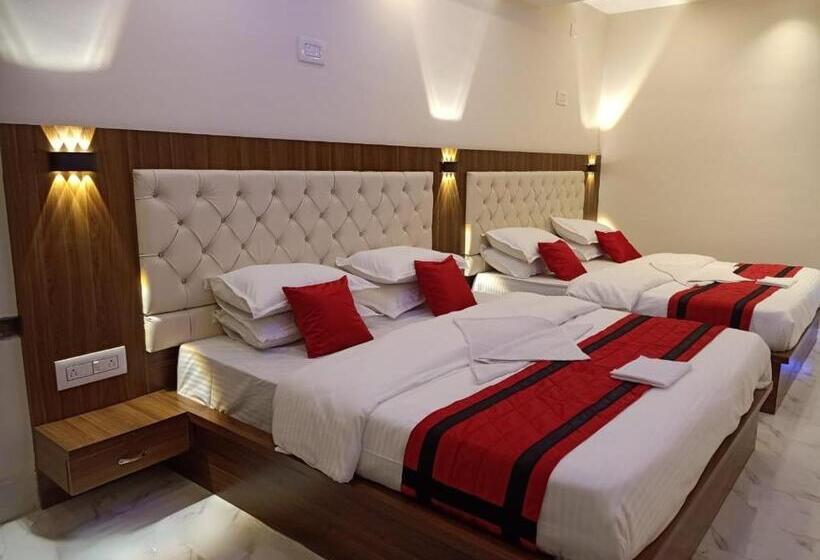 Четырехместный Номер Deluxe, Palashgram Eco Resort