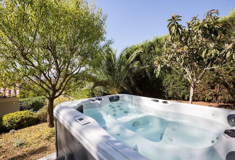 جناح سوبيريور, Les Chambres D Hôtes De Mougins