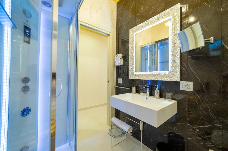 اتاق لوکس, Leucosya Luxury Rooms