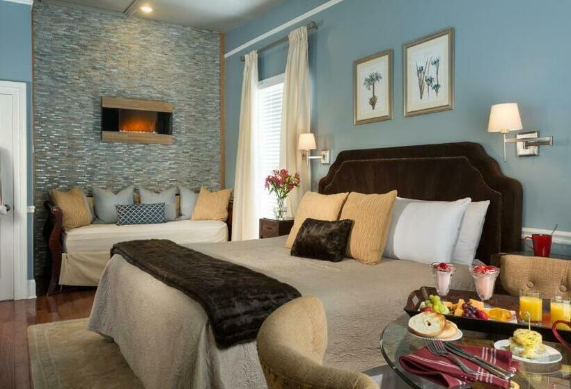 스탠다드 룸 킹사이즈 침대, Bayfront Marin House
