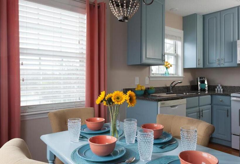 패밀리 스위트, Bayfront Marin House