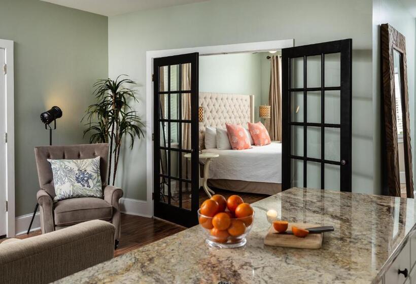 침실 1개 발코니 아파트, Bayfront Marin House
