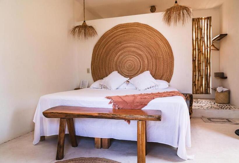 Люкс с Балконом, Casa Chula Hotel Boutique Frente Al Mar