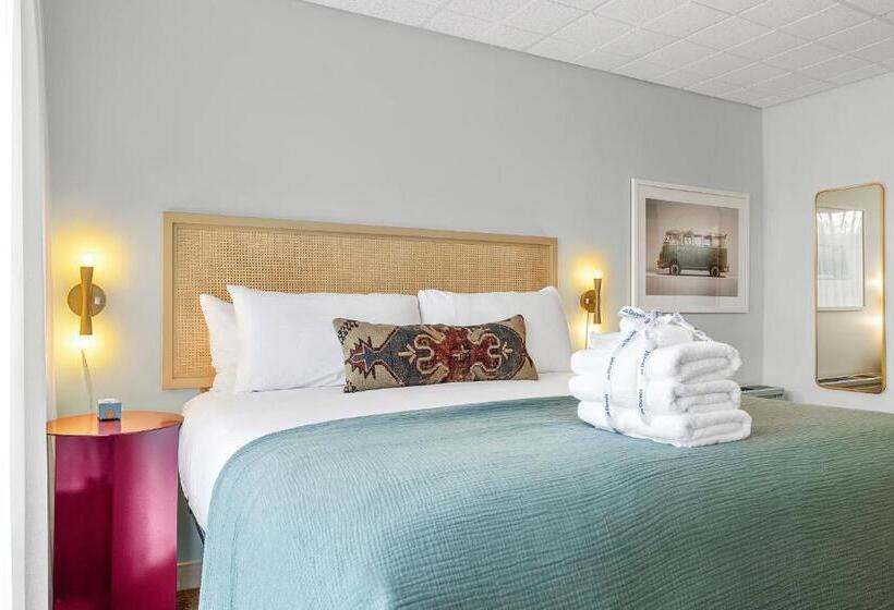 Номер Стандарт Кровать Кинг Адаптированный для Инвалидов, The Starlight Motor Inn
