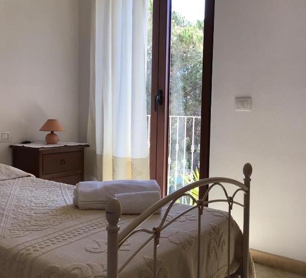 Номер Deluxe с Балконом, Agriturismo Lu Stabbiacciu