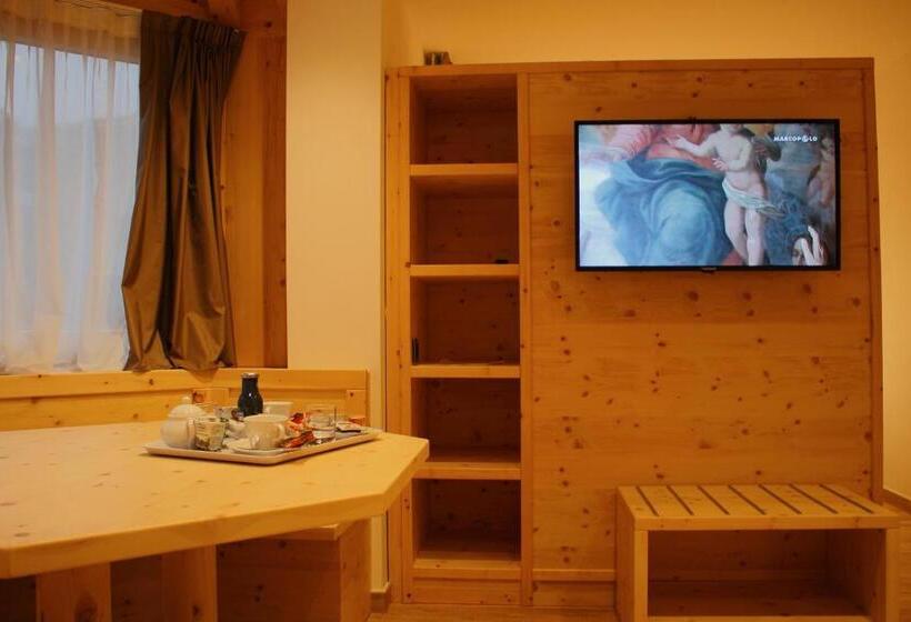 اتاق لوکس, B&b Augusto