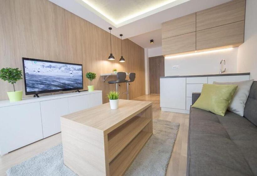 سوییت, Empire Luxury Apartments
