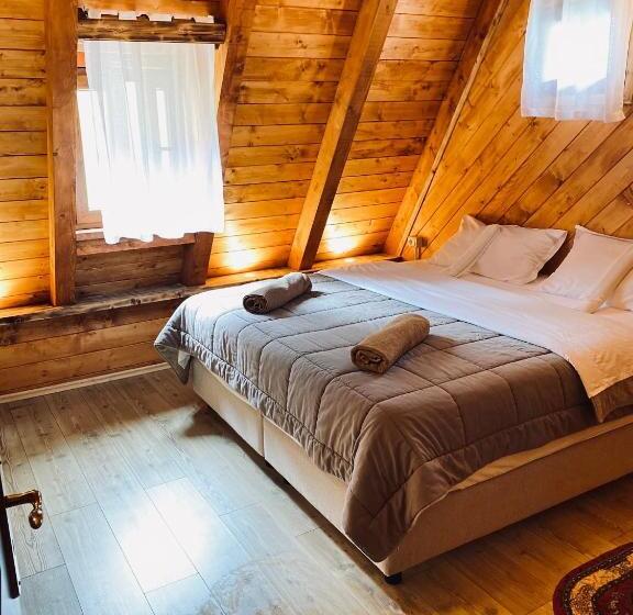 Quarto Estandar Vista Montanha, Guesthouse Prrockaj Theth
