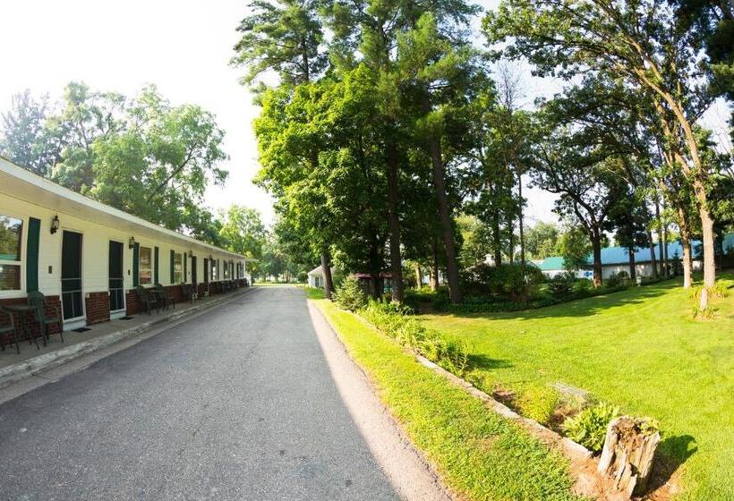 4인용 스탠다드 룸, Oak Park Inn