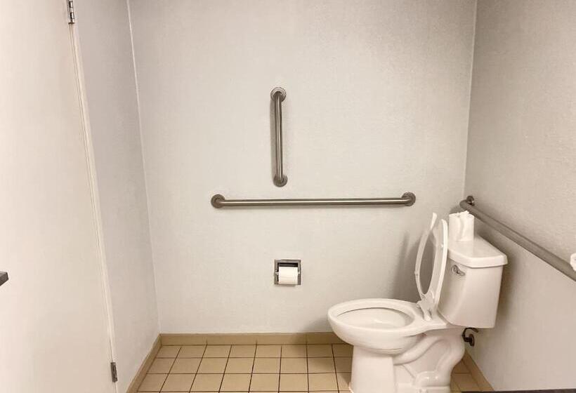 Номер Стандарт Адаптированный для Инвалидов, Motel 6 Casper Wy
