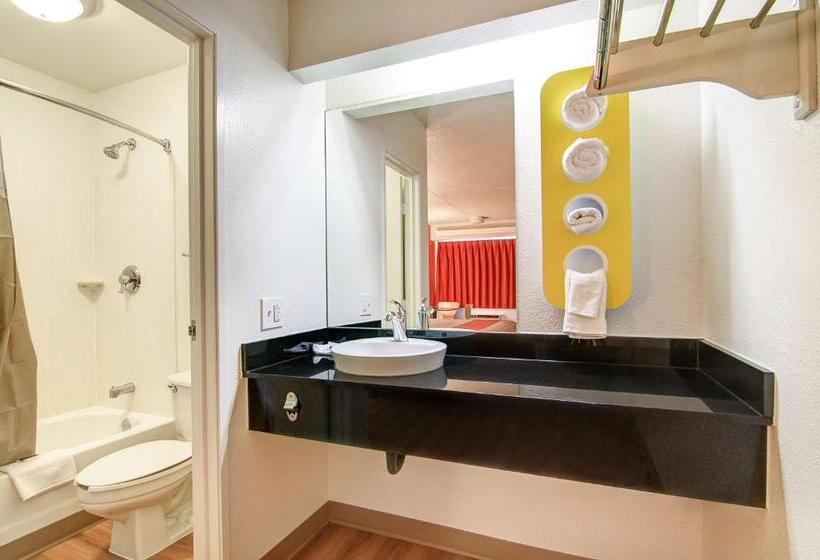 Номер Стандарт, Motel 6springfield, Mo  North