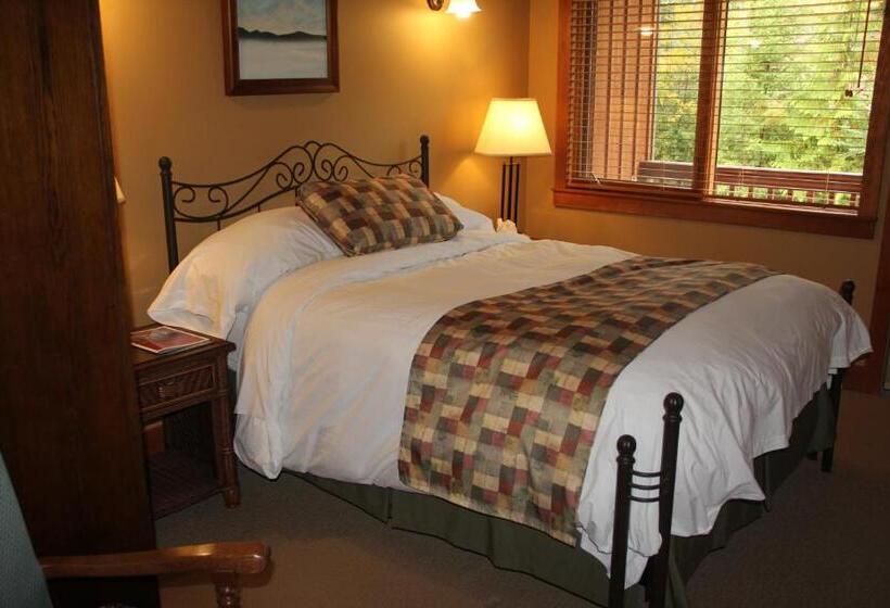 バルコニー付きスタンダードルーム, Vagabond Lodge At Kicking Horse