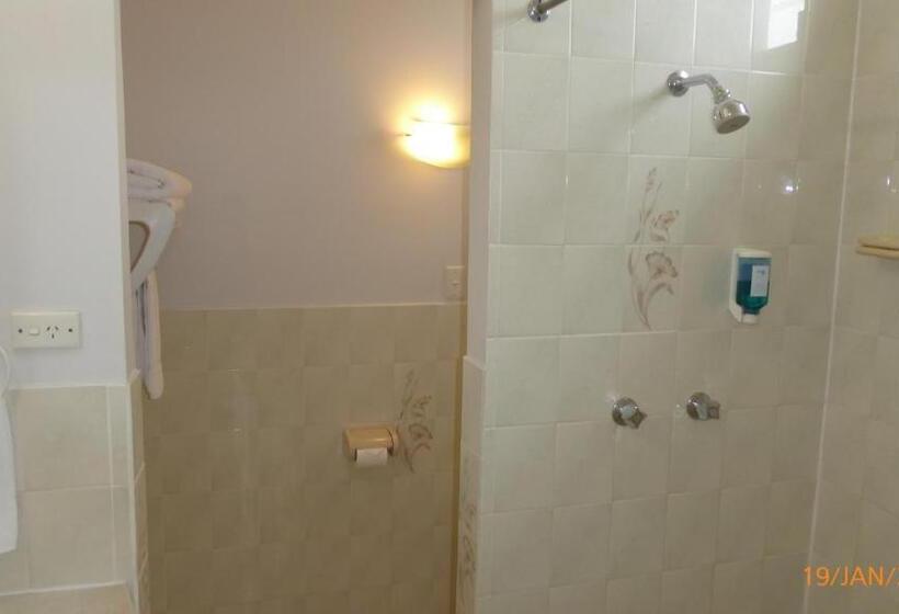 Family Suite, Tower Court Motel