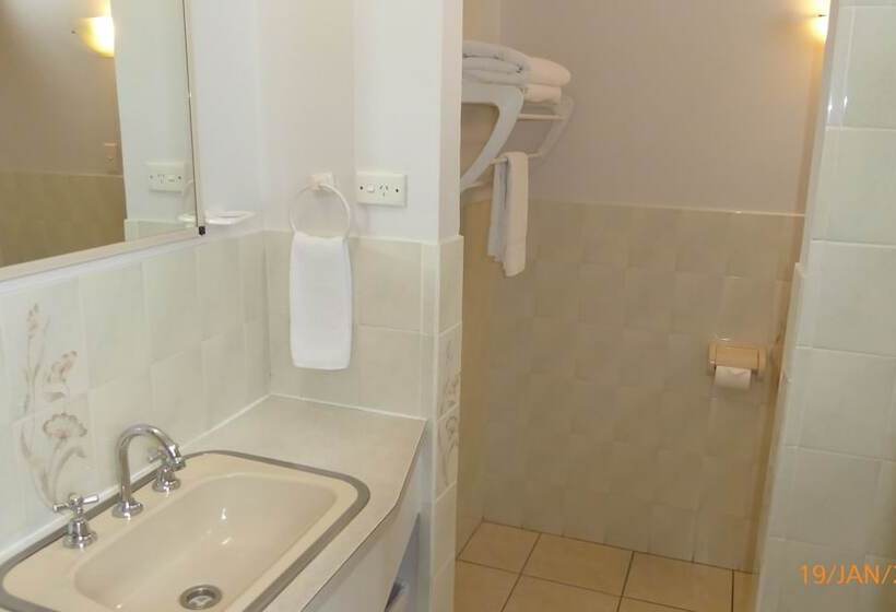 Family Suite, Tower Court Motel