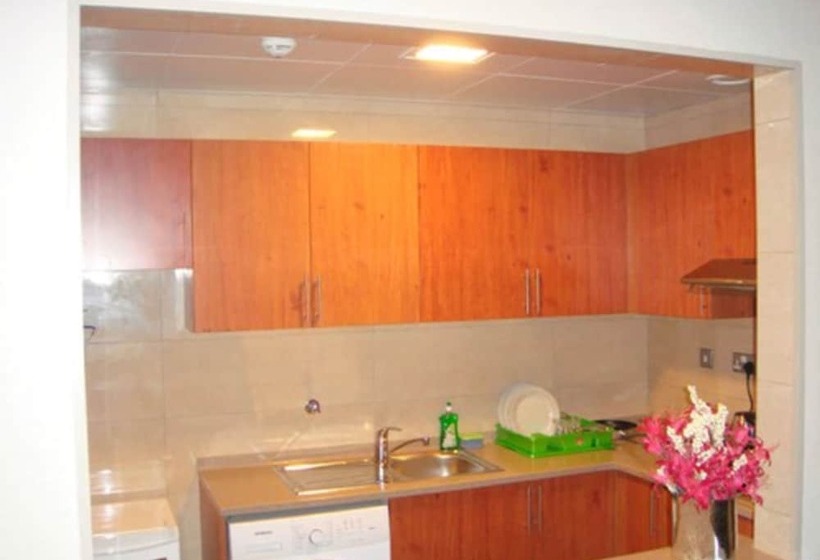 Escritório Estándar, Paragon Hotel Apartments