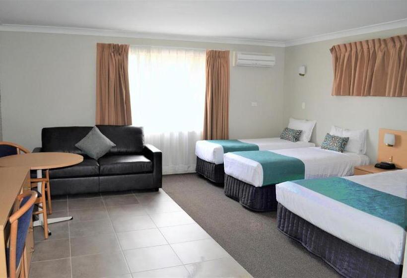 Семейный Номер Deluxe, Bathurst Motor Inn