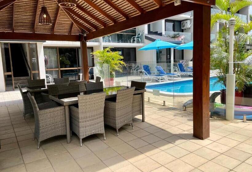 آپارتمان لوکس 2 خوابه, Burleigh Palms Holiday Apartments
