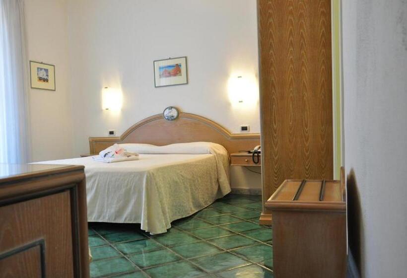Quarto Estandar, La Marticana