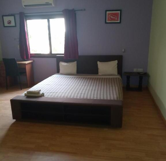 Семейный Номер, Omanye Lodge