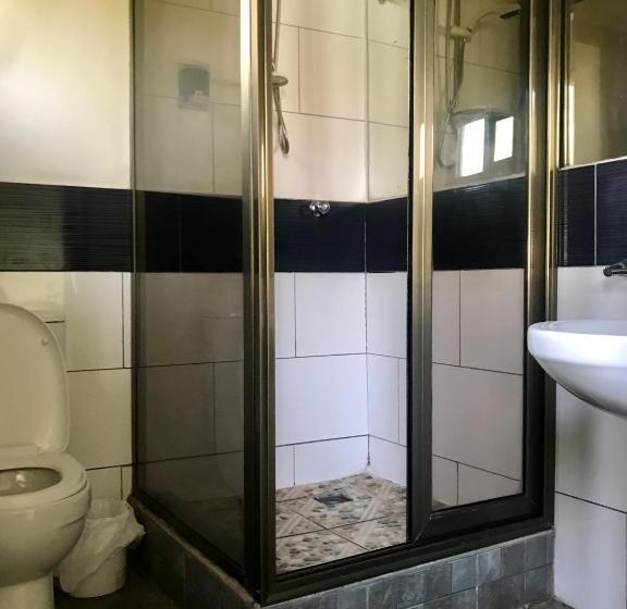 Номер Economy, Omanye Lodge