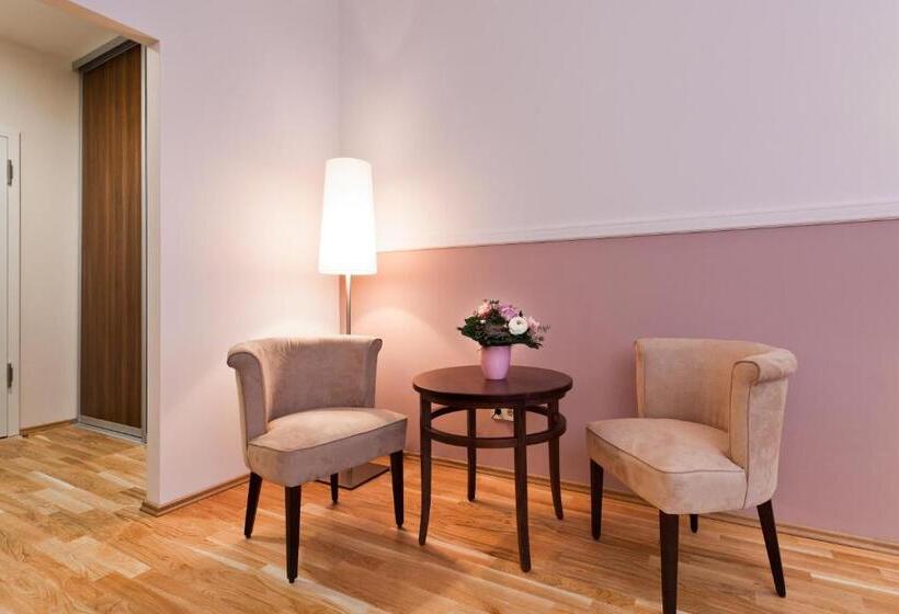 스탠다드 스튜디오, Aparthotel Am Schloss