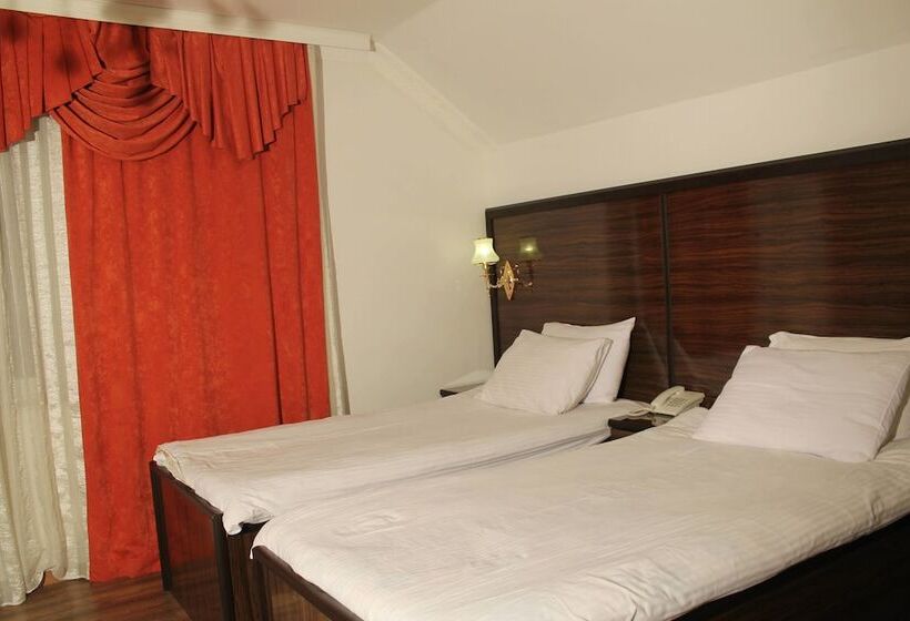 اتاق استاندارد, Adria