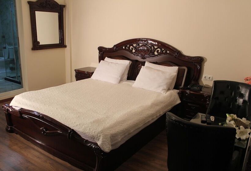اتاق استاندارد, Adria