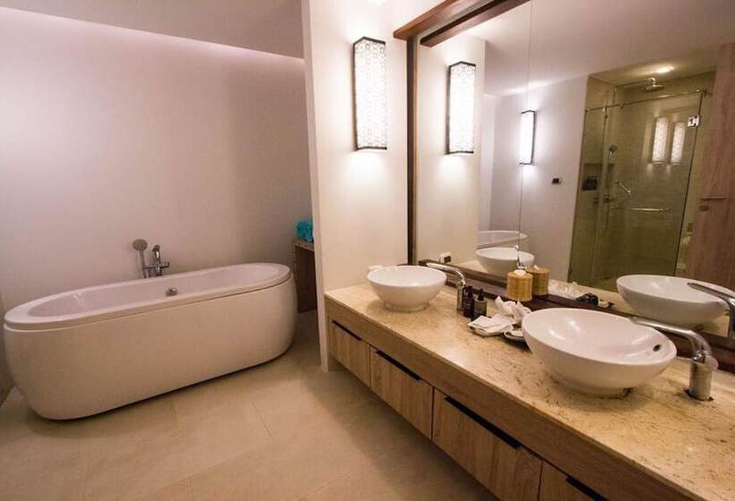 Номер Deluxe, Akira Lipe Resort