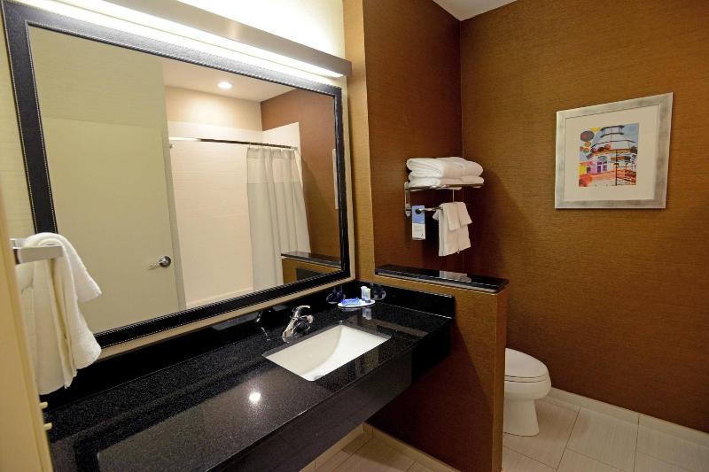 Номер Стандартный Кровать Куин, Fairfield Inn & Suites By Marriott Bowling Green