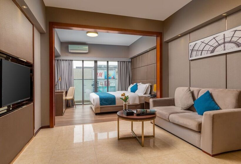 سوییت اجرایی, Poltton International Apartment