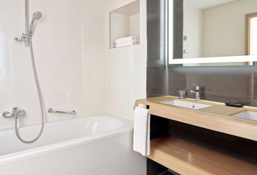 سوئیت کلاسیک, Sheraton Dubrovnik Riviera