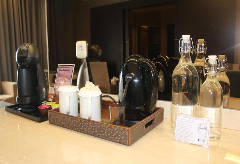 Номер Deluxe, Aston Imperial Bekasi Hotel & Conference Center