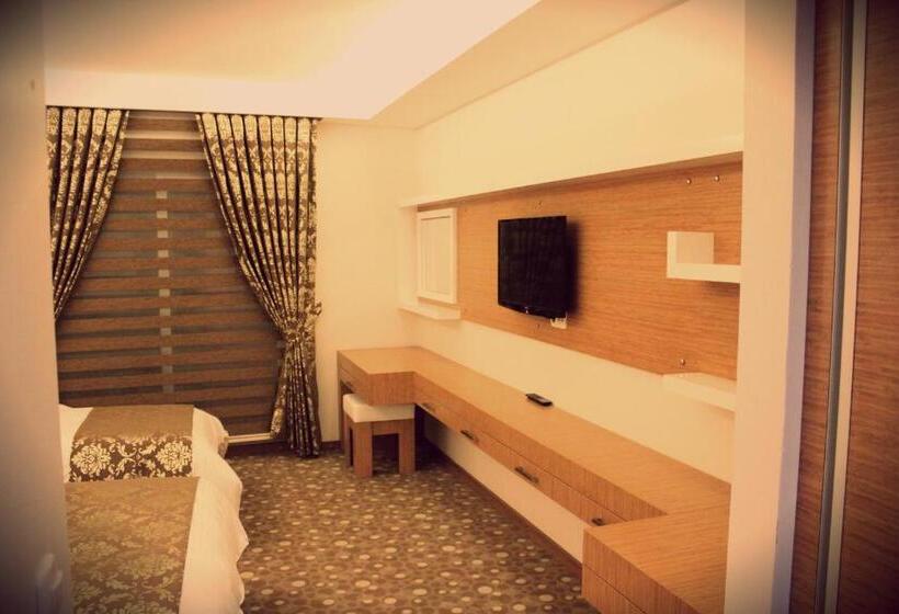 اتاق استاندارد سه نفره, Cebeciler