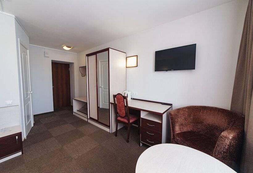 חדר סטנדרט יחיד, Deryabin