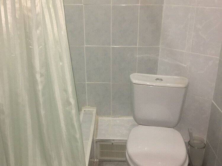 חדר סטנדרט יחיד, Deryabin