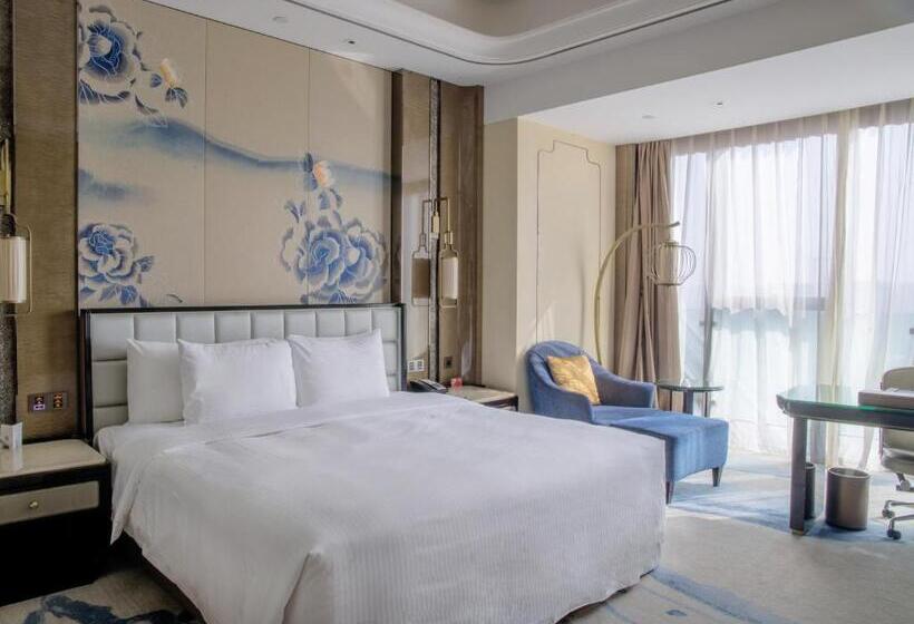Номер Deluxe, Wanda Vista Kunming