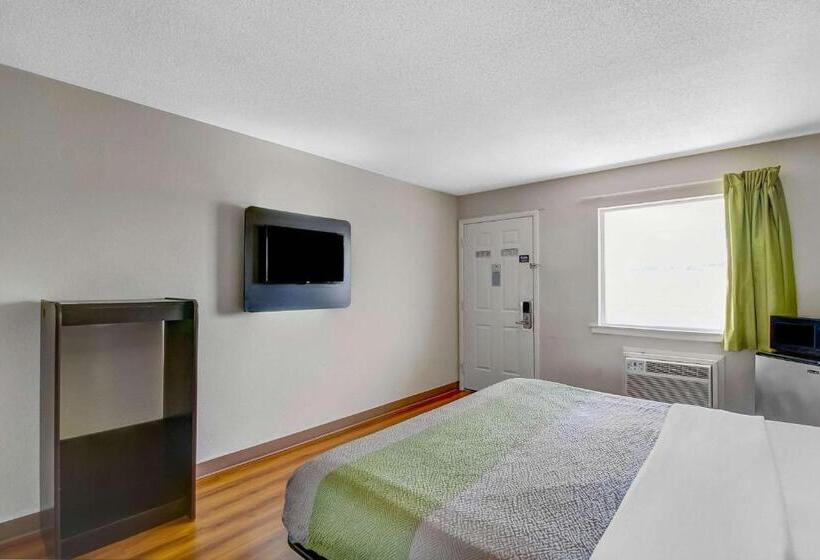 장애인을 위한 킹사이즈 침대 스탠다드 룸, Motel 6charles Town, Wv