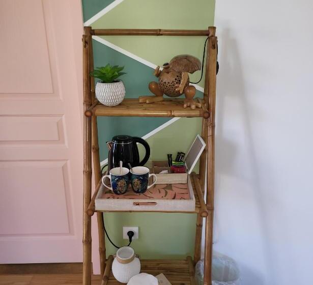Номер Стандарт, Chez Kate Et Lolo