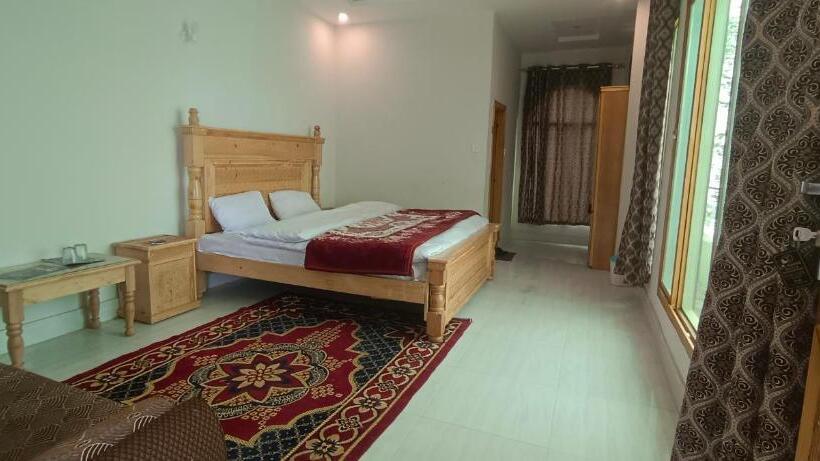 اتاق لوکس, Pearl Continental Hotel Malam Jabba
