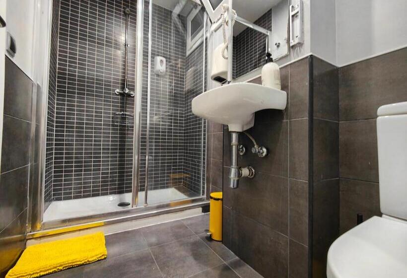 Habitación Estándar, Free Hostels Barcelona