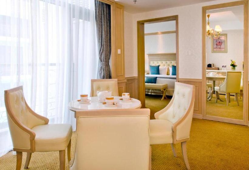 디럭스 스위트, Royale Chulan Penang