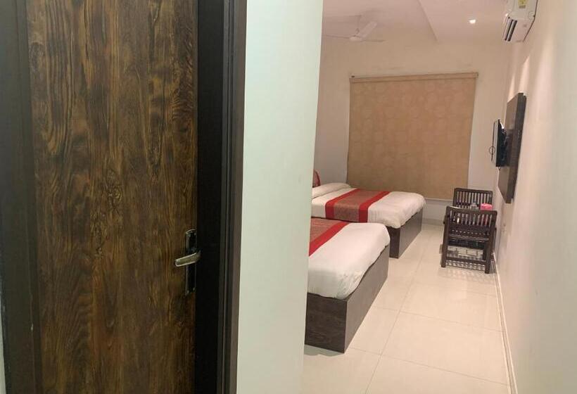 Семейный Номер, Sb Residency
