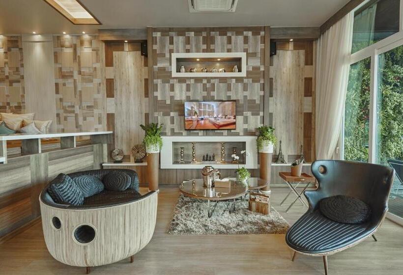 침실 4개 빌라, Dhevan Dara Beach Villa Kuiburi