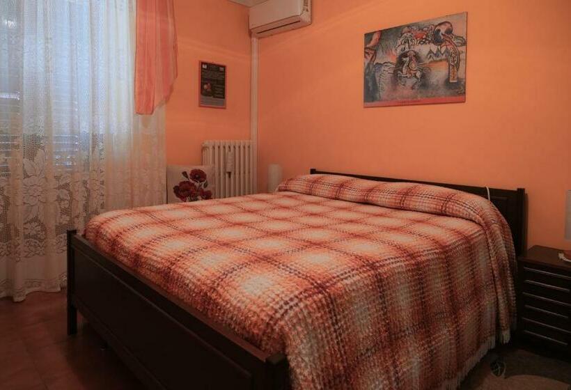 Номер Стандарт Совместная Ванная, La Casa Di Cristina