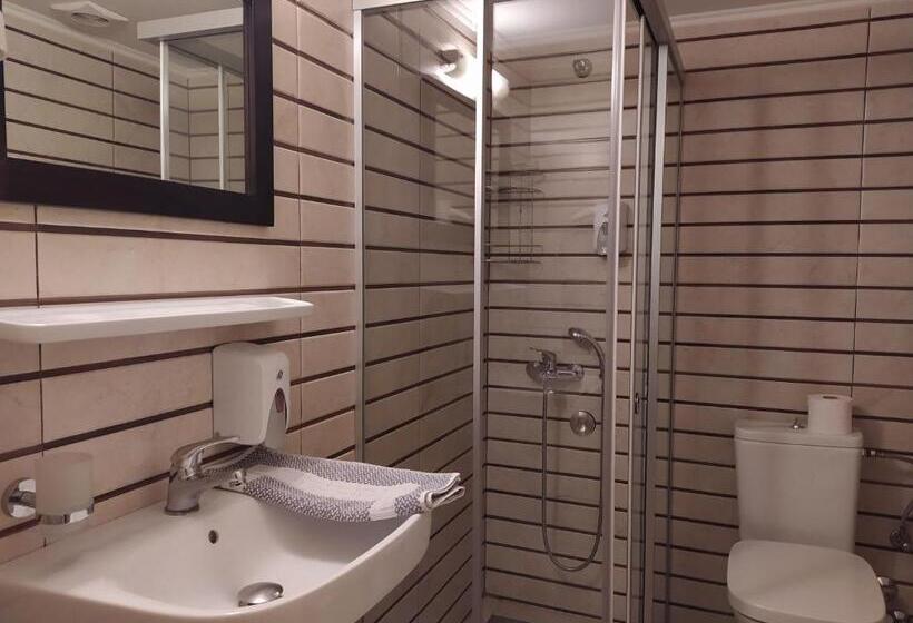 Трехместный Номер Стандарт с Видом, Sea Front Old Town