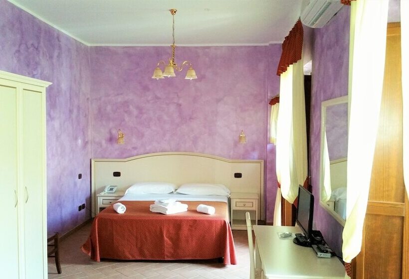 Полулюкс Вид на Бассейн, Agriturismo La Rocca Dei Briganti