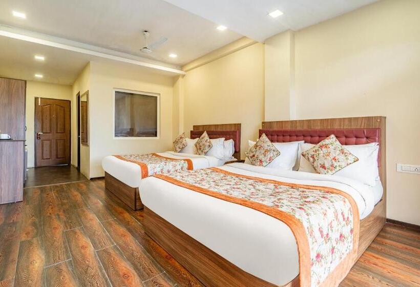 패밀리 룸 산 전망, Summit Barsana Resort & Spa