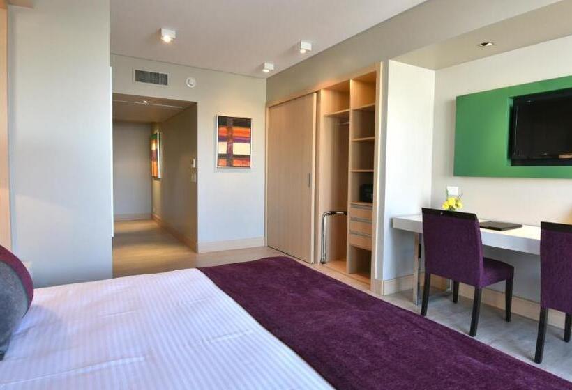 اتاق سوپریور با بالکن, Arc Recoleta Boutique Hotel & Spa
